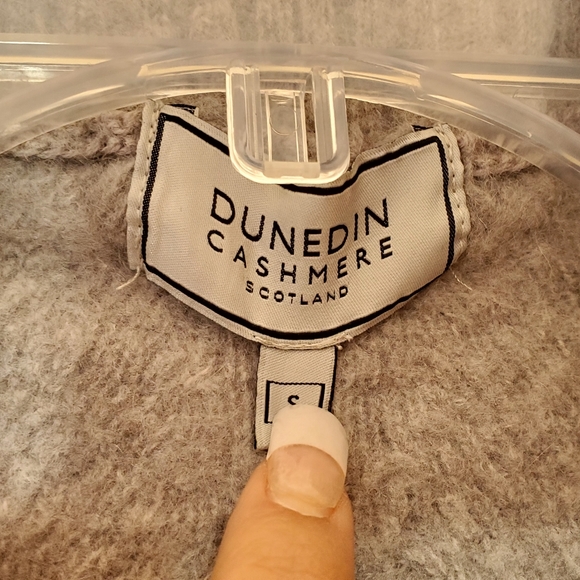 Dunedin Scotland Cashmere Open Front Sweater - Picture 7 of 11